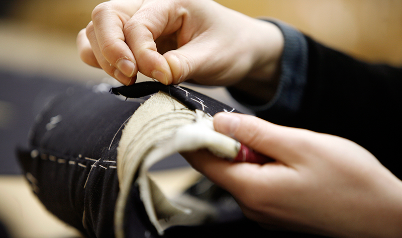 高定的西装究竟有哪一些令人一探究竟的好处? 高定的西装究竟有哪一些令人一探究竟的好处?