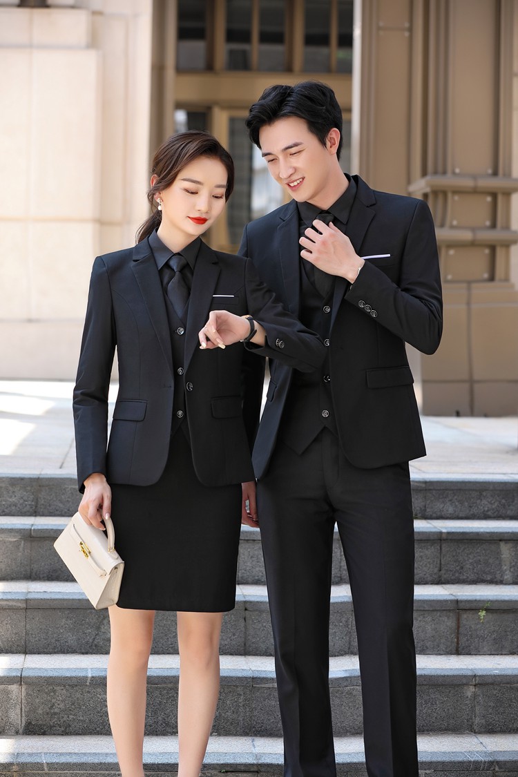 男女同款西服套装定做